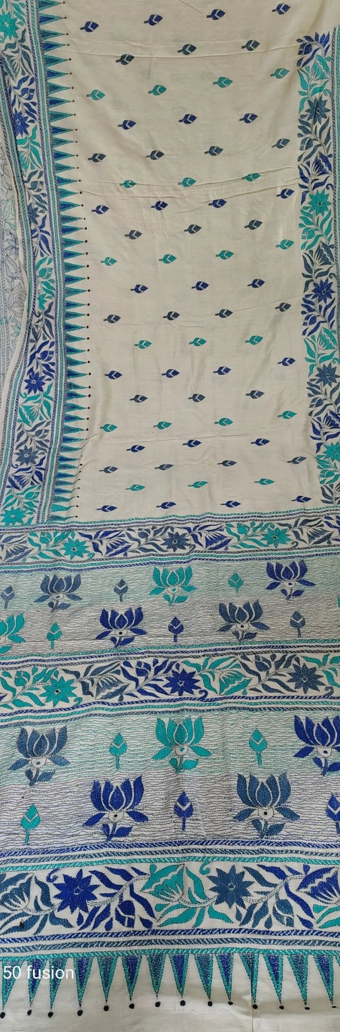White & Green Gachi Tussar Handcrafted Saree - Kantha.store